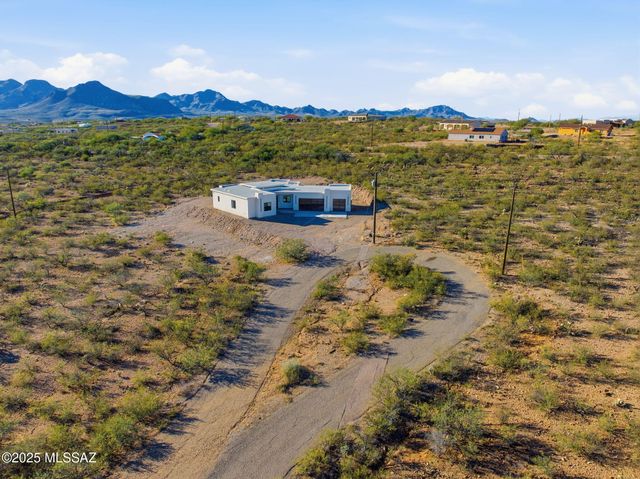 1786 Peralta Court, Rio Rico, AZ 85648