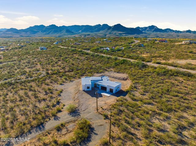 1786 Peralta Court, Rio Rico, AZ 85648