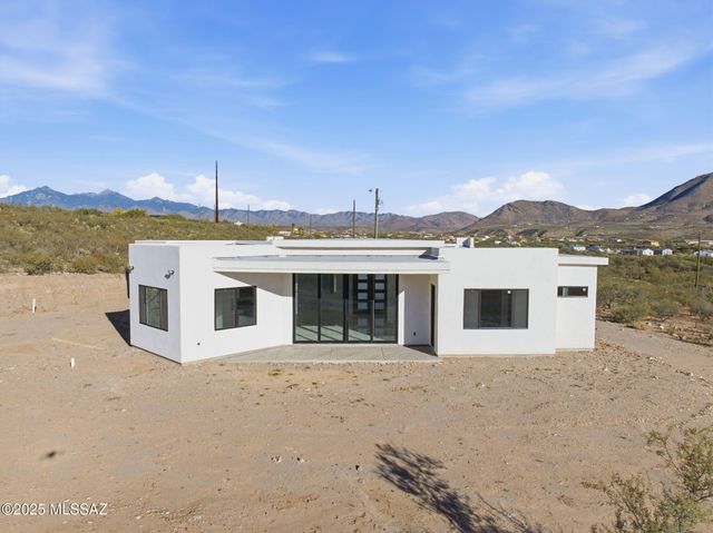 1786 Peralta Court, Rio Rico, AZ 85648