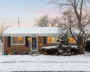 9286 Chamberlain Street, Romulus, MI 48174