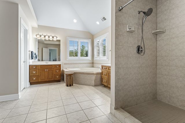 54 Long Cove Drive, Lemont, IL 60439