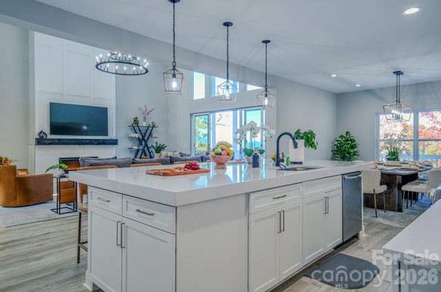 2488 Catawba Falls Parkway, Black Mountain, NC 28711