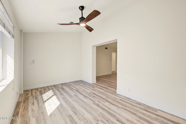 7638 E EDGEMONT Avenue, Scottsdale, AZ 85257