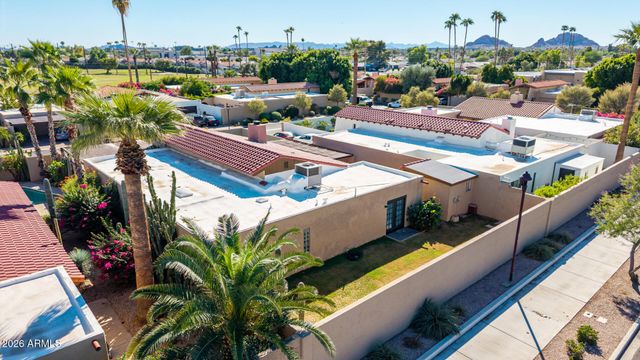 7638 E EDGEMONT Avenue, Scottsdale, AZ 85257