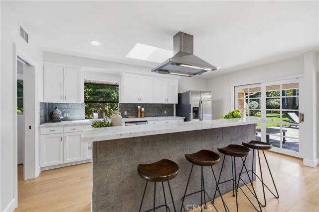 11500 Dona Cecilia, Studio City, CA 91604