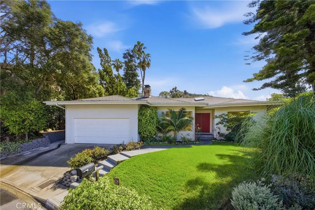 11500 Dona Cecilia, Studio City, CA 91604