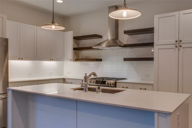 602 Finley Court, Dallas, TX 75208