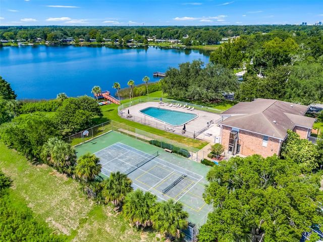 4224 LAKE UNDERHILL ROAD 8B8, Orlando, FL 32803
