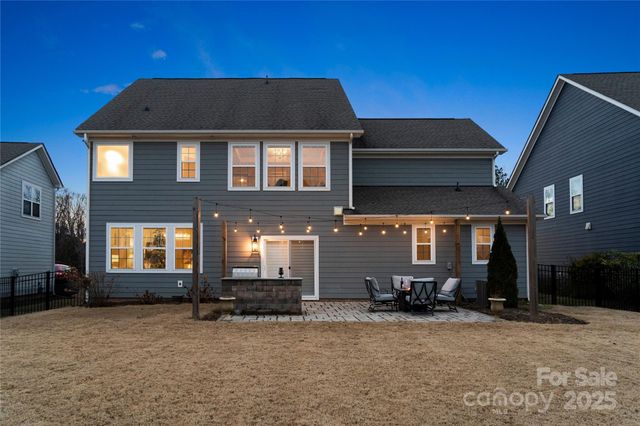 11916 Westbranch Parkway, Davidson, NC 28036