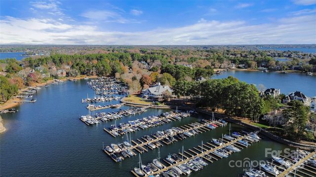 11916 Westbranch Parkway, Davidson, NC 28036