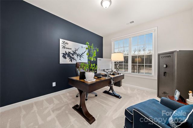 11916 Westbranch Parkway, Davidson, NC 28036