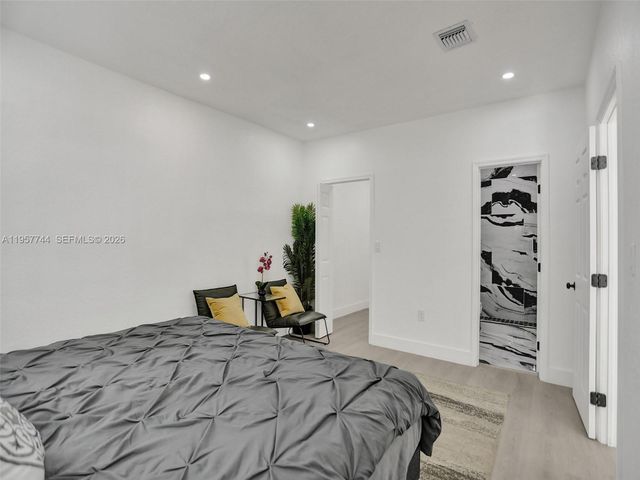 759 NE 127th St, North Miami, FL 33161