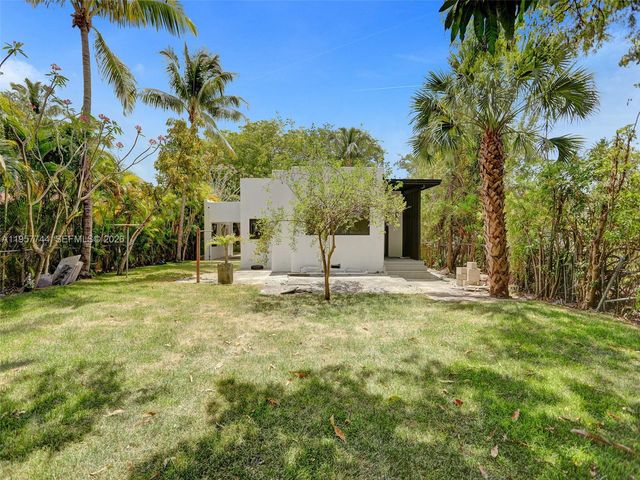 759 NE 127th St, North Miami, FL 33161