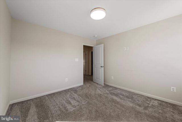 77 SIGNAL KNOB COTTAGE DR, Strasburg, VA 22657