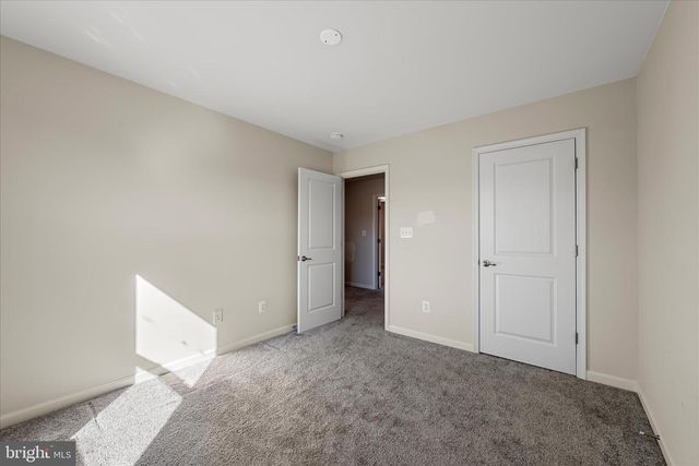 77 SIGNAL KNOB COTTAGE DR, Strasburg, VA 22657