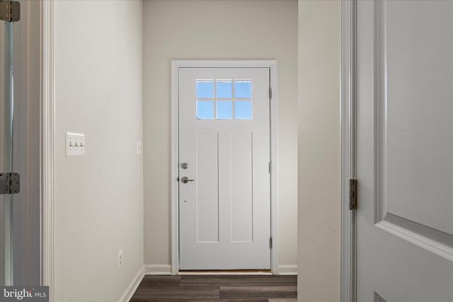 77 SIGNAL KNOB COTTAGE DR, Strasburg, VA 22657