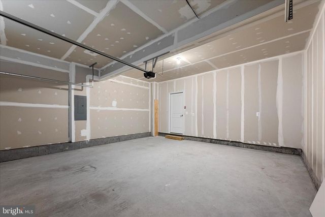 77 SIGNAL KNOB COTTAGE DR, Strasburg, VA 22657