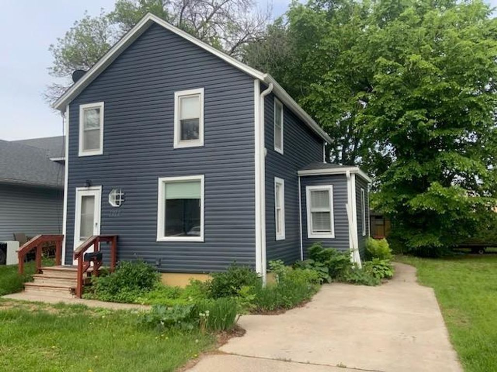 1212 Sibley Street, Hastings, MN 55033