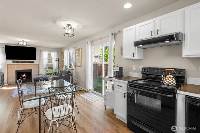 648 Rivenhurst Street, Bremerton, WA 98310