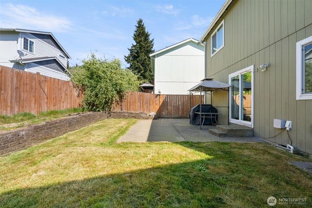 648 Rivenhurst Street, Bremerton, WA 98310
