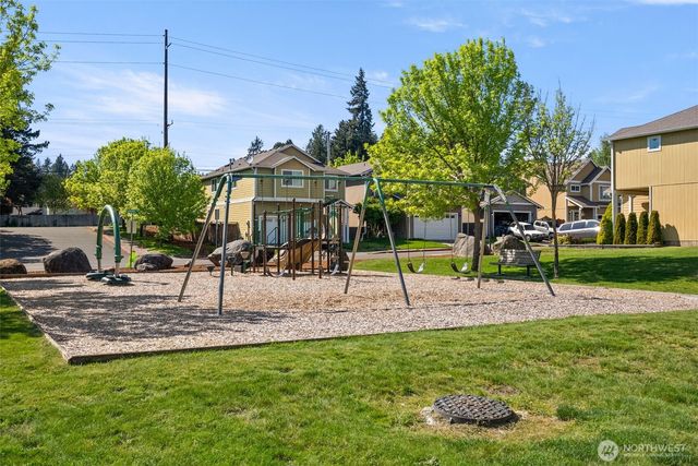 648 Rivenhurst Street, Bremerton, WA 98310