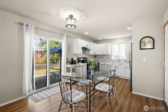 648 Rivenhurst Street, Bremerton, WA 98310