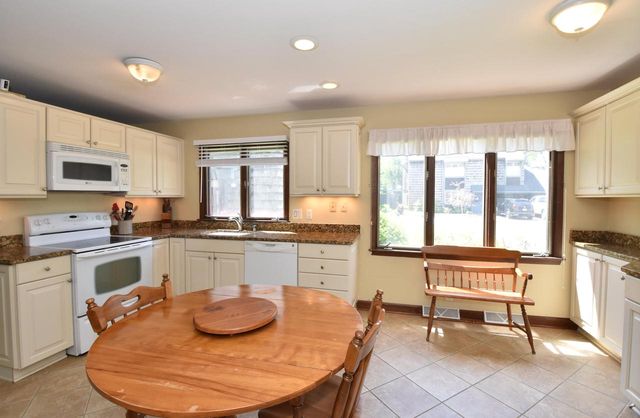 104 Woodfield COURT, Racine, WI 53402