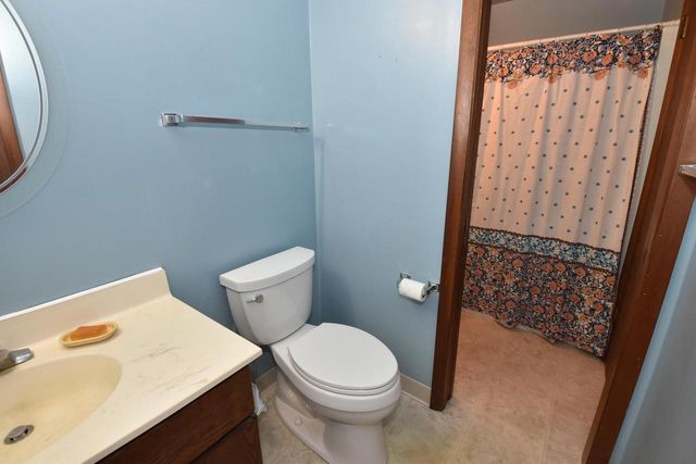 104 Woodfield COURT, Racine, WI 53402