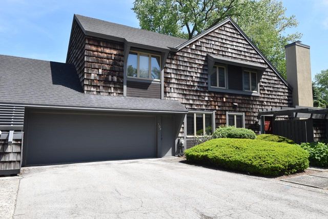 104 Woodfield COURT, Racine, WI 53402