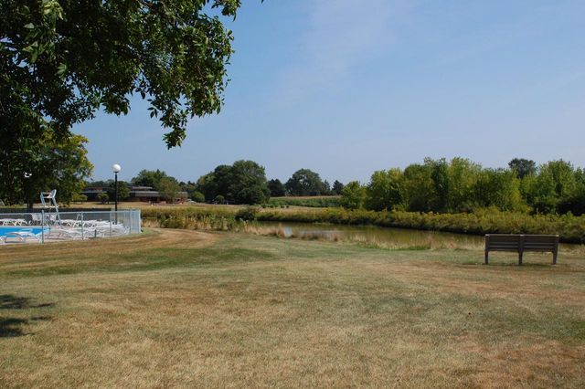 104 Woodfield COURT, Racine, WI 53402