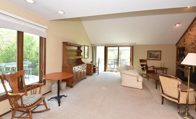 104 Woodfield COURT, Racine, WI 53402