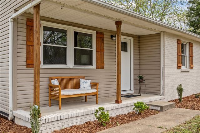 118 A G Myatt, Dickson, TN 37055
