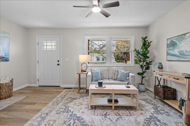 118 A G Myatt, Dickson, TN 37055