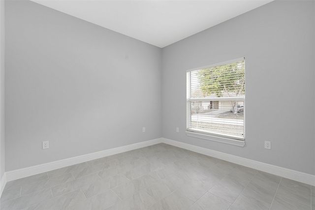 6215 4th Lane, Vero Beach, FL 32968