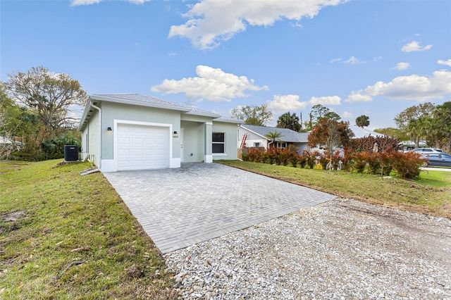 6215 4th Lane, Vero Beach, FL 32968