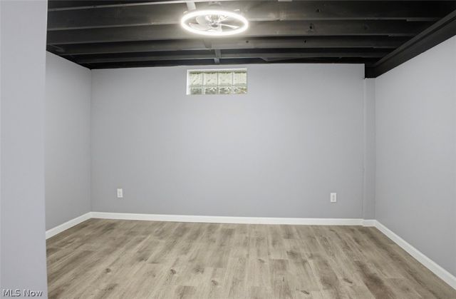 1104 Gary Avenue, Girard, OH 44420