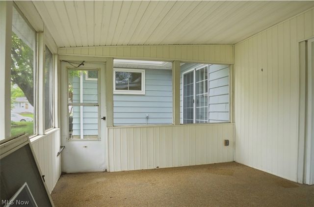 1104 Gary Avenue, Girard, OH 44420