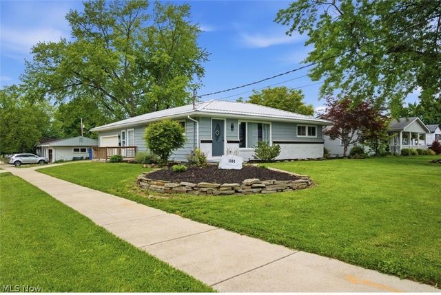 1104 Gary Avenue, Girard, OH 44420