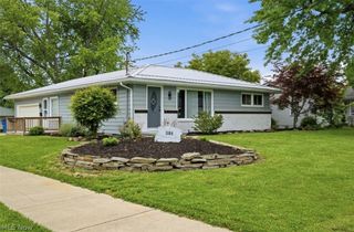 1104 Gary Avenue, Girard, OH 44420