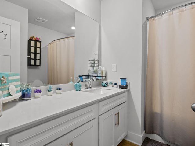 1553 Rivermeade Drive, Moore, SC 29349