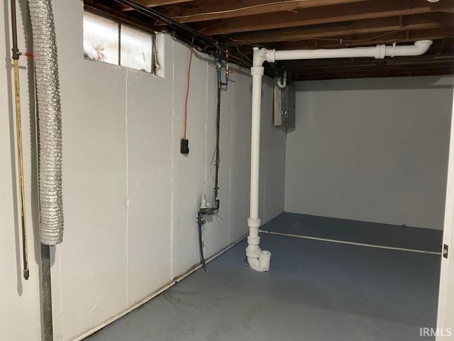 3709 Ardmore Trail, South Bend, IN 46628