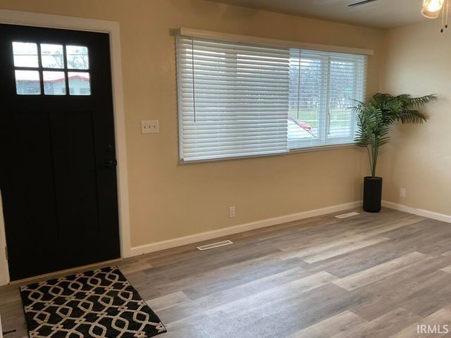 3709 Ardmore Trail, South Bend, IN 46628