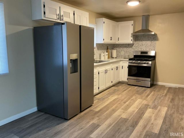 3709 Ardmore Trail, South Bend, IN 46628