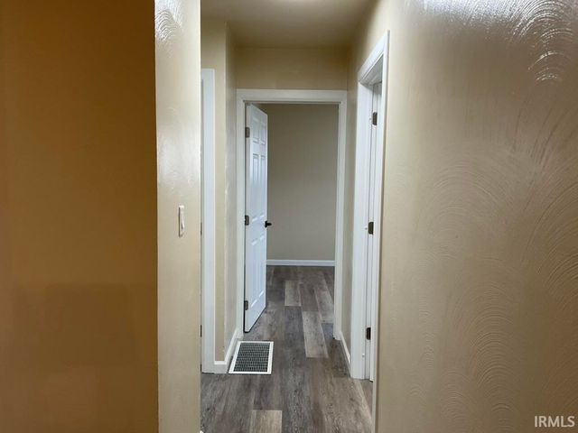 3709 Ardmore Trail, South Bend, IN 46628