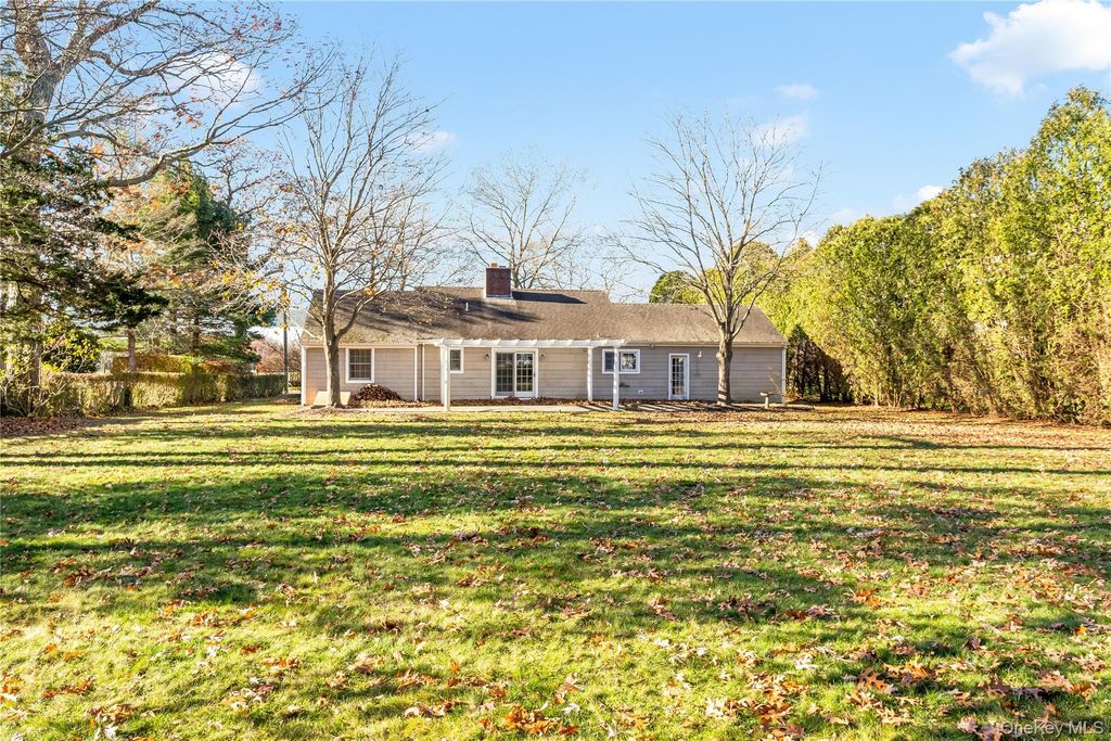 56 Seaman Road, South Jamesport, NY 11947