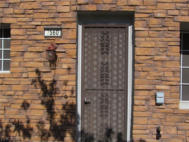 7560 Nicklin Street, Las Vegas, NV 89143