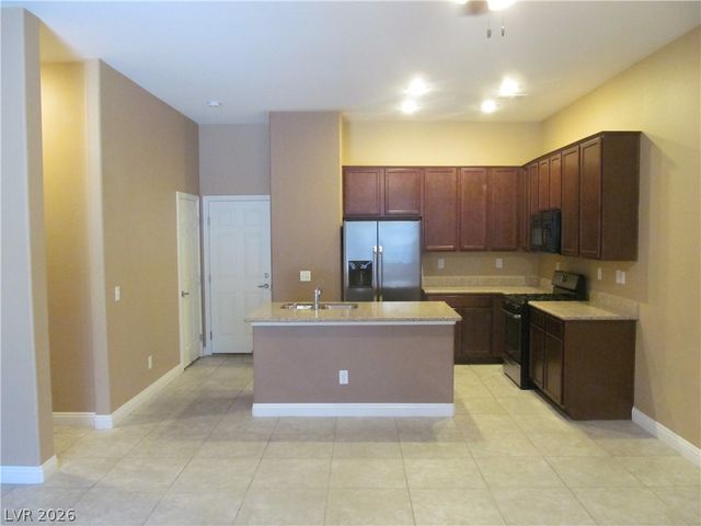 7560 Nicklin Street, Las Vegas, NV 89143