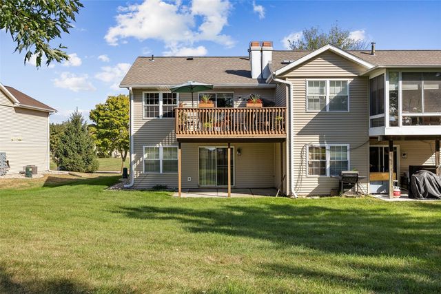 4019 Lexington Drive NE D, Cedar Rapids, IA 52402