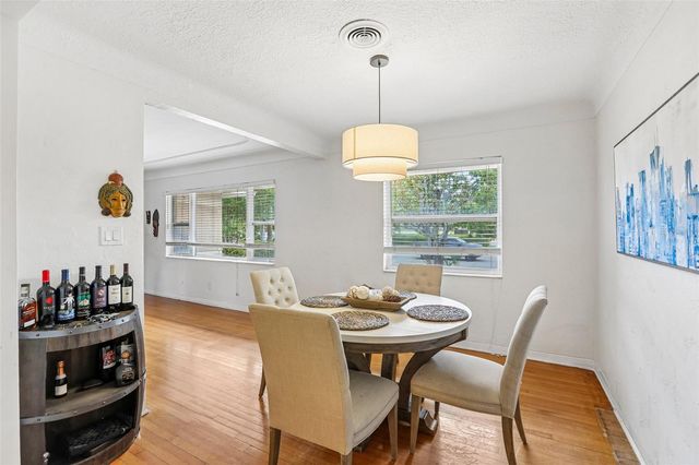 2709 49TH STREET N, St Petersburg, FL 33710