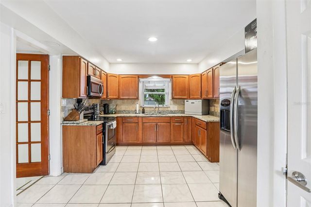 2709 49TH STREET N, St Petersburg, FL 33710